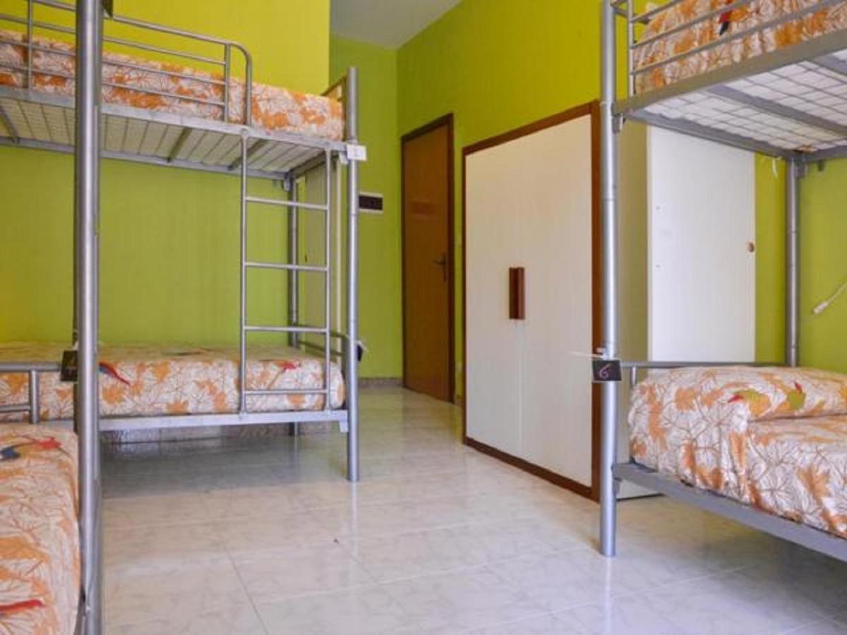 Gianni House Backpackers Hostel Giardini Naxos Eksteriør bilde